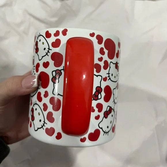 Hello Kitty Mug - Picture 3 of 4